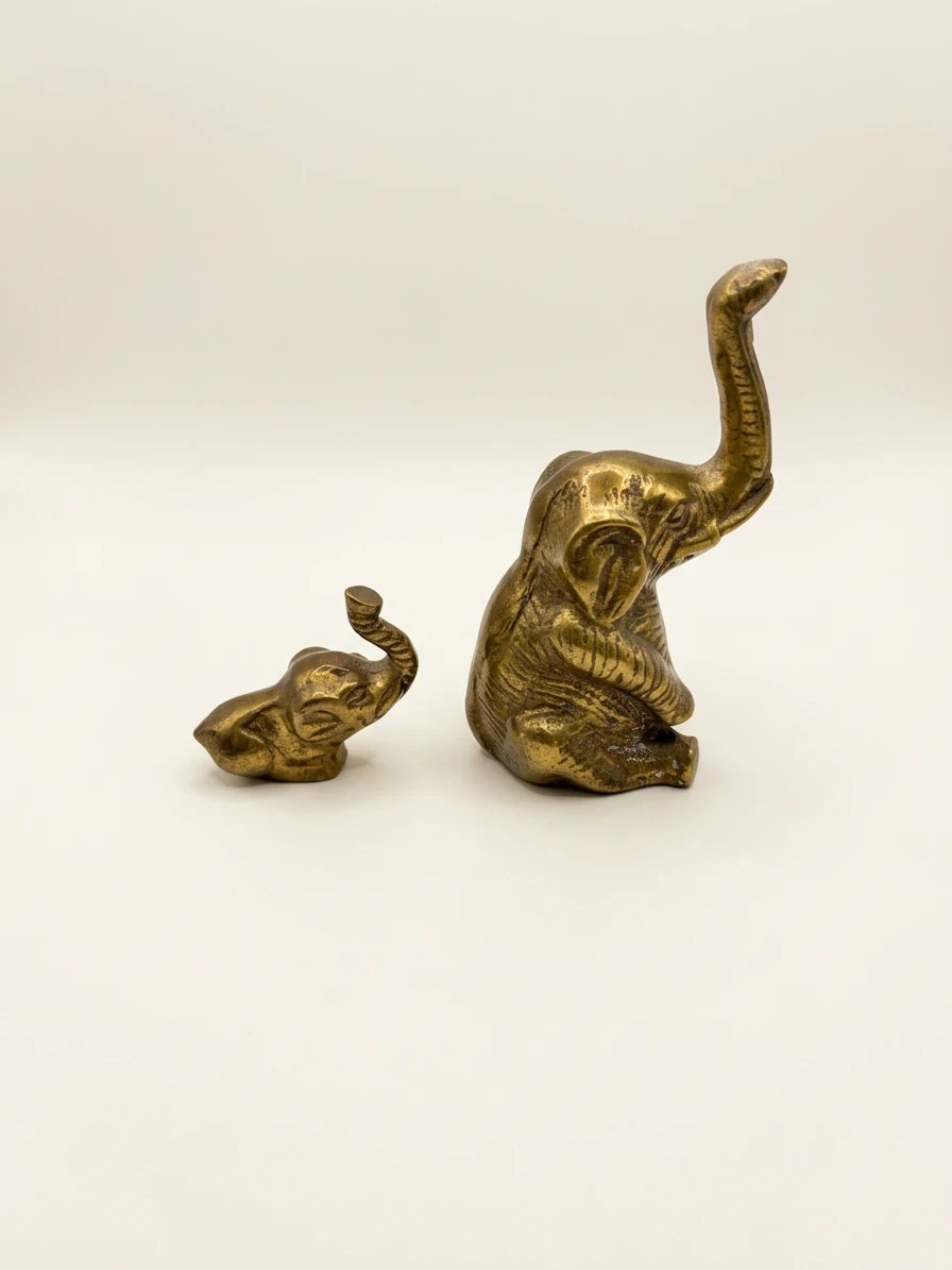 Vintage Elephant Figurines photo 2