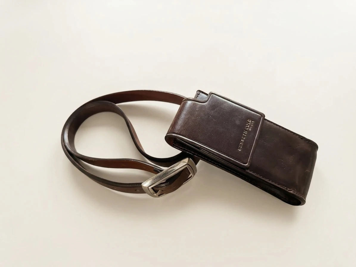 Vintage Leather Cell Phone Belt