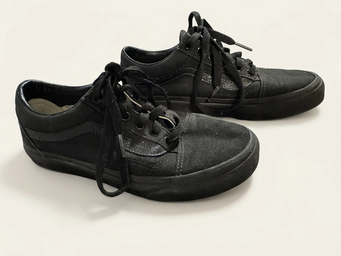 Black Vans Old School Sneakers