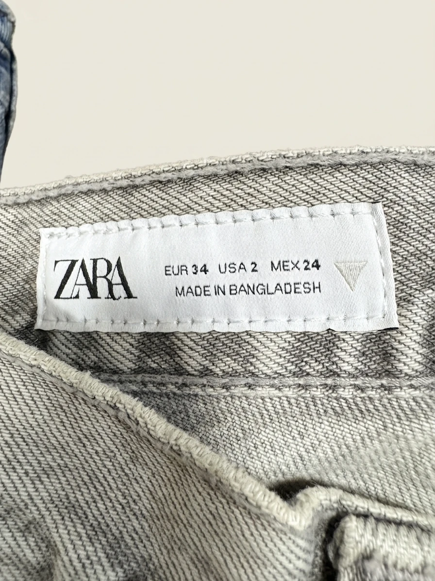 Zara Grey Denim Jeans photo 3