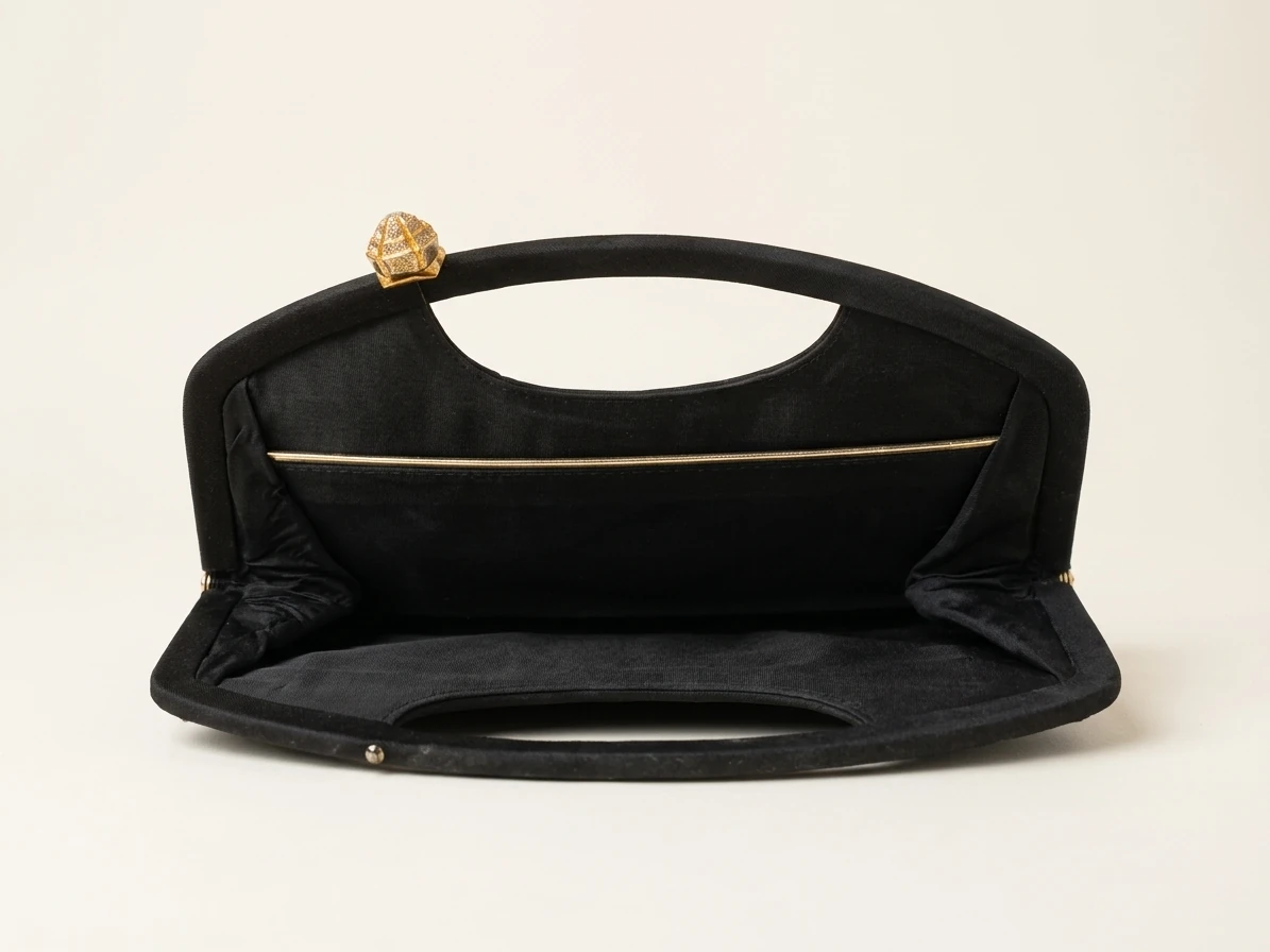 Vintage Clutch Purse photo 2